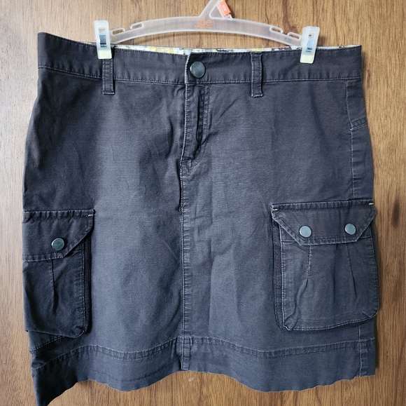 Ladies Columbia skirt - Picture 1 of 3